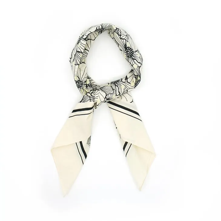 Bandana cadáis bláthanna ecru s110