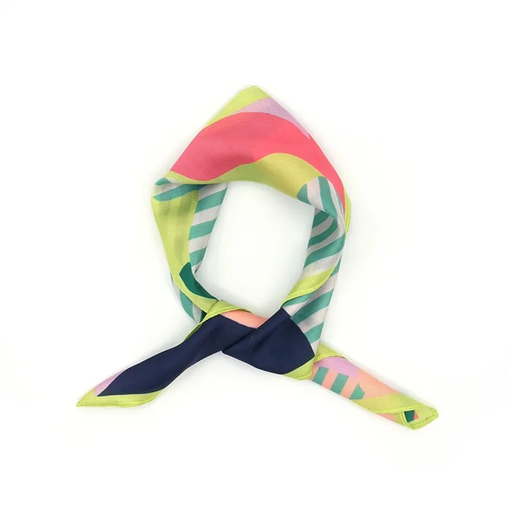 Péinteáil Ola Scaifeanna Síoda